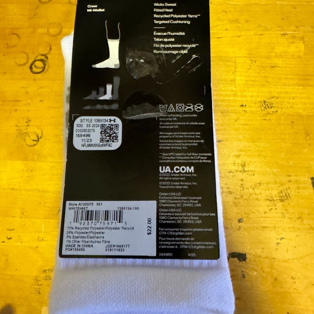 TWO (2) of UNDER ARMOUR Men's UA Cushioned Crew Socks 3-Pack 1385134 NEW w TAGS - Picture 5 of 7